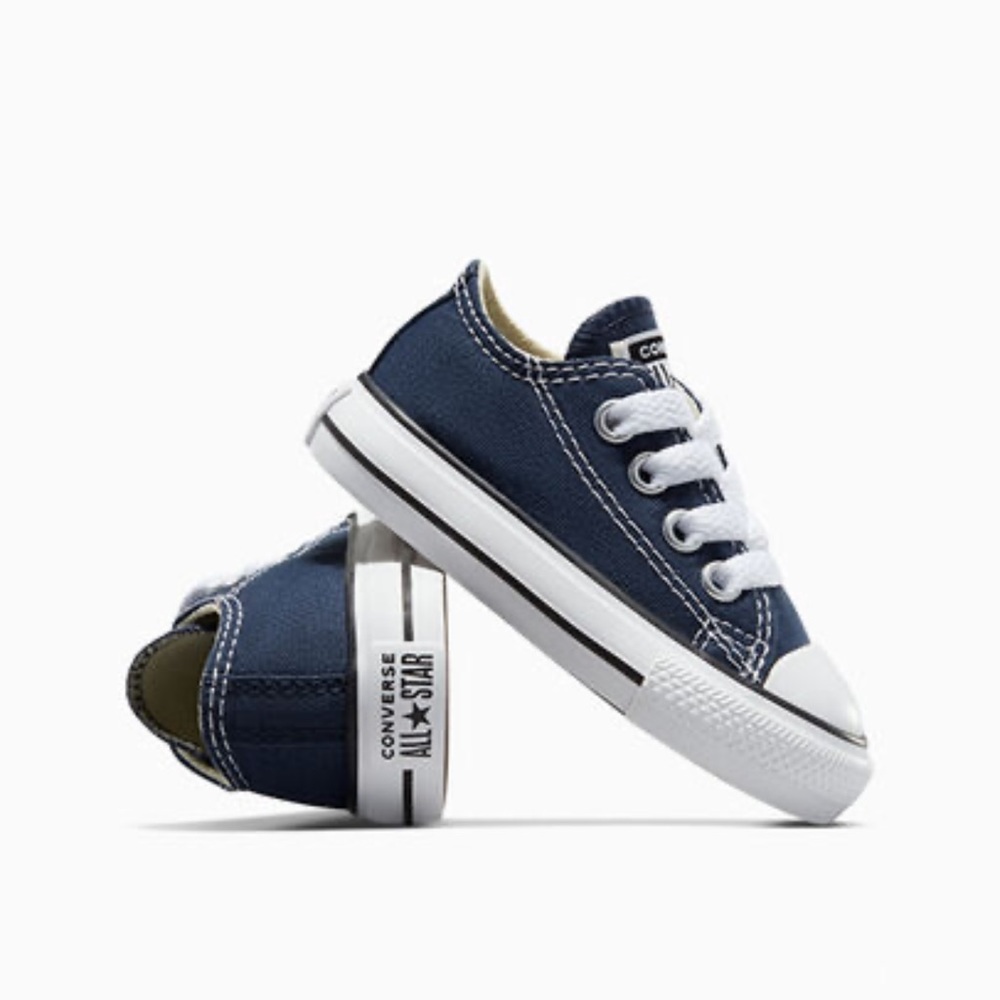 Converse infant size 4